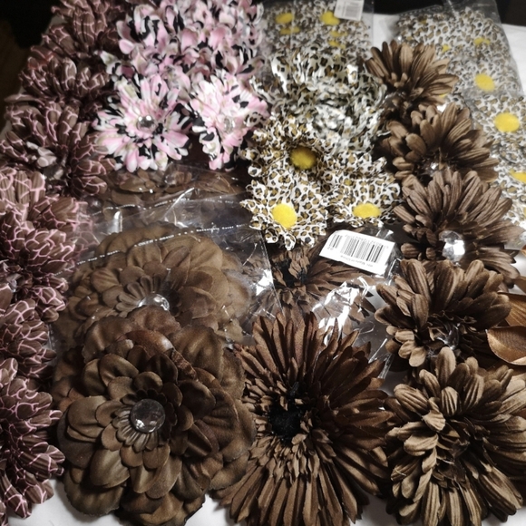 Craft Flowers, Bundles, 10 Different Lots Available - Picture 3 of 11